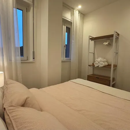 Roccia Apartment *